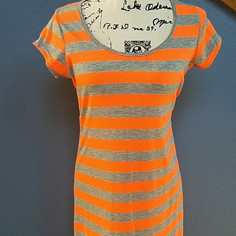 RUE 21 MAXI DRESS\ LG